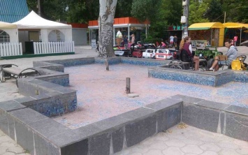 В курортном Скадовске забыли о фонтанах?
