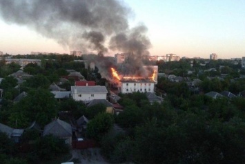 В Луганске горело задние, где раньше молились «Свидетели Иеговы»