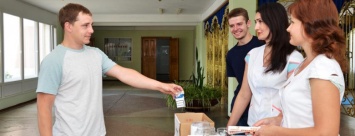 Шахтеры Днепровского выбирают здоровье: витамины вместо сигарет