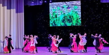 Бердянский танцевальный коллектив отметил 30-летие