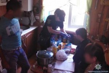 В прифронтовом Торецке полиция накрыла наркопритон: организатору грозит до 5 лет лишения свободы
