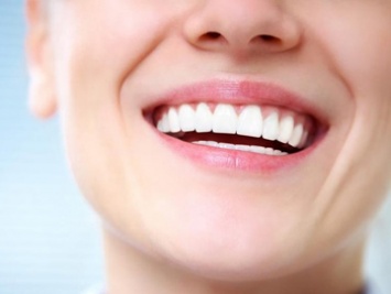 7 натуральных продуктов для отбеливания зубов