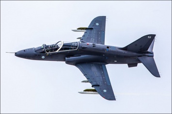 Валттер Боттас полетает на самолете финских ВВС