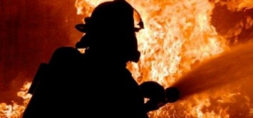 На Днепропетровщине сгорел киоск и гараж: погиб мужчина