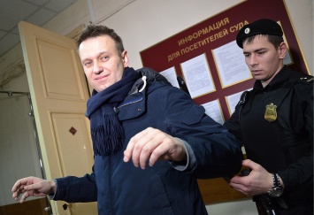 ФСИН просит продлить Навальному испытательный срок