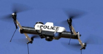 Для экономии: в США начнут выпускать дронов-полицейских