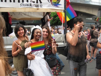 В ряде стран Восточной Европы прошли акции ЛГБТ