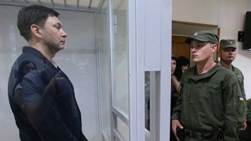 Сенатор нашел объяснение задержанию Вышинского