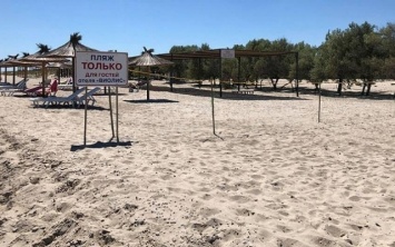 На запорожском курорте отель незаконно огородил пляж (ФОТО)
