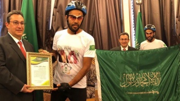 Саудовец приехал на ЧМ-2018 до Санкт-Петербурга на велосипеде