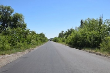 В Запорожье проходит ремонт дорожного покрытия стратегической трассы (ФОТО)