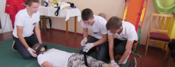 Будущие медики прошли в Чернигове специальную тренировку