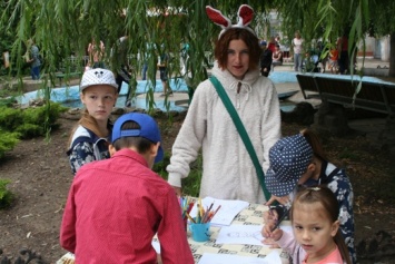 Традиционная книжная зона открылась в Одесском зоопарке