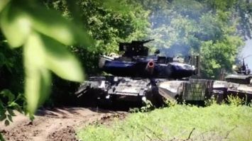 Украинские войска провели масштабные учения на Донбассе (видео)