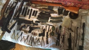 В Киеве разоблачили преступников, которые реставрировали и продавали старое оружие (ФОТО)
