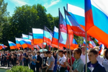 В ОРДЛО отметили День России: Почему Донецк все еще верит в «русский мир»?