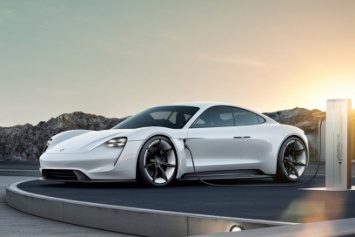 Компания Porsche раскрыла название новой модели