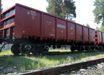 "Укрзализныця" прекратила операции с вагонами почти 60 российских компаний из санкционного списка