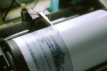 У берегов Индонезии произошло три землетрясения