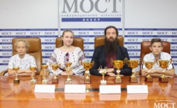 Сборная Днепропетровщины завоевала 9 медалей на Молодежном Чемпионате мира по шашкам (ФОТО)