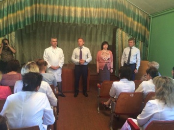 В Запорожской области больнице вручили сертификат на 2 миллиона