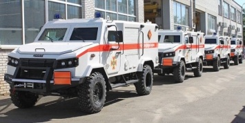 Бронеавтомобили Козак-5 в пиротехническом исполнении переданы спасателям