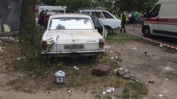 Киев: от взрыва гранаты в машине воина АТО серьезно пострадали дети