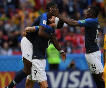 Франция вырывает победу в матче с Австралией