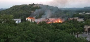 В Донецке сгорели здания на шахте «Куйбышевская»
