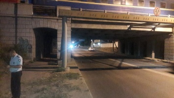 В Одессе женщина упала с моста