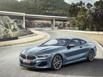BMW представила купе 8-й серии