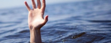 В Рубежном во время отдыха утонул мужчина