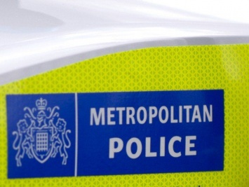 Причиной небольшого взрыва в метро Лондона могло стать короткое замыкание в аккумуляторе - полиция