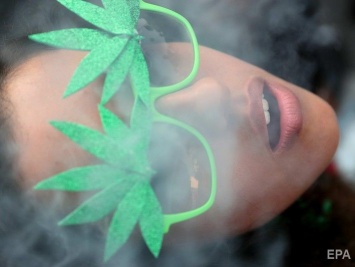 Парламент Канады легализировал марихуану