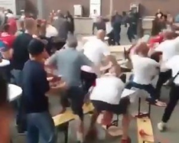 В Антверпене после матча фанаты Сенегала напали на болельщиков из Польши (видео)