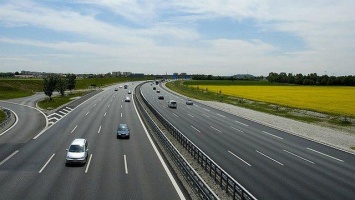 В Украине сузят ширину полос движения для автомобилей (ИНФОГРАФИКА)
