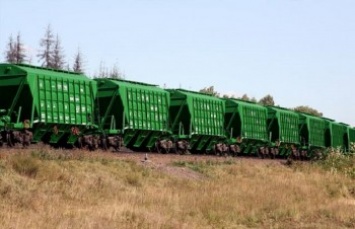 Украинская компания купила у Крюковского завода 300 вагонов-зерновозов