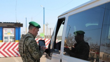 На Донбассе в пунктах пропуска огромные очереди