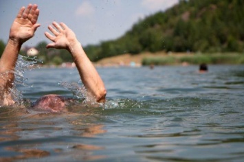 На Николаевщине утонул семилетний мальчик и 56-летний мужчина