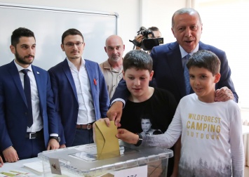 В Турции ожидают объявления результатов выборов