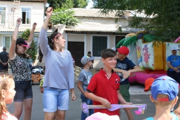 Яркий праздник для любознательных провели в Одесском зоопарке