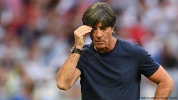 Комментарий: Главный тренер сборной Германии должен уйти в отставку