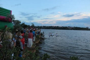 Несколько сотен николаевцев стали участниками купальского действа