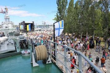 В Николаеве в День ВМС проходят масштабные праздничные мероприятия