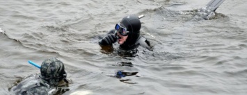 В Бердянске продолжаются поиски утонувшего мальчика