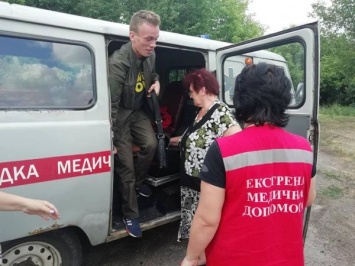 Матерился и пытался задушить: в Славянске водитель выкинул из маршрутки сироту (Видео, фото)