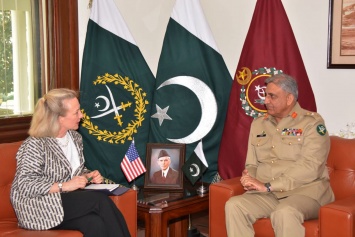 США и Пакистан обсудили возможность мира в Афганистане