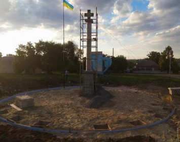 На севере Одесской области начали устанавливать первый памятник воинам УНР