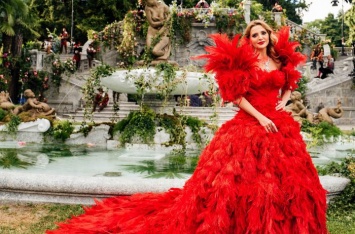Праздник красоты от Dolce&Gabbana Оксана Марченко и Наоми Кемпбелл отметили вместе