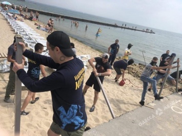 Выходные активистов Одессы: ни дня без «уборки» на пляжах